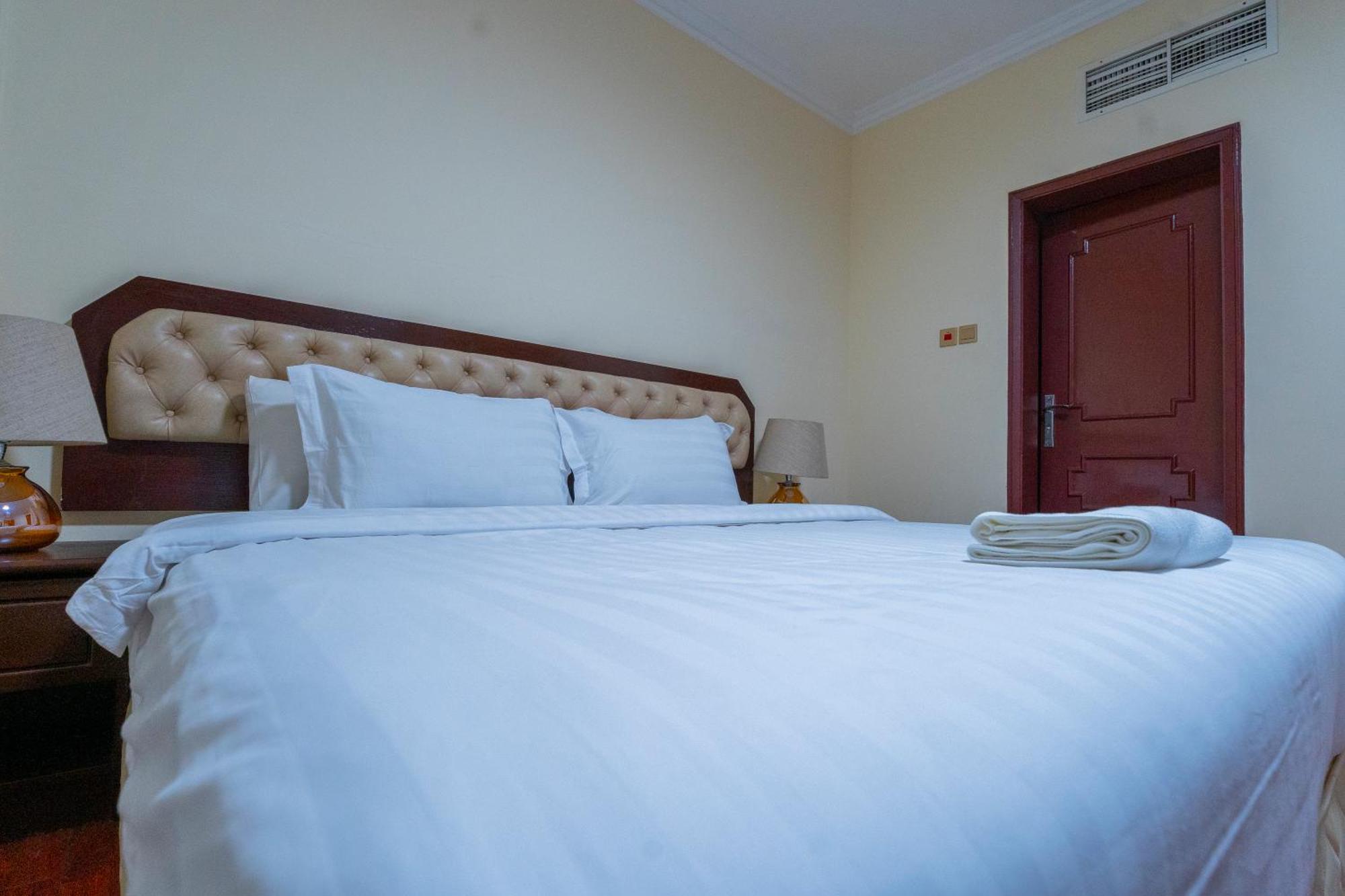 Majestic Hotel Manáma Kültér fotó
