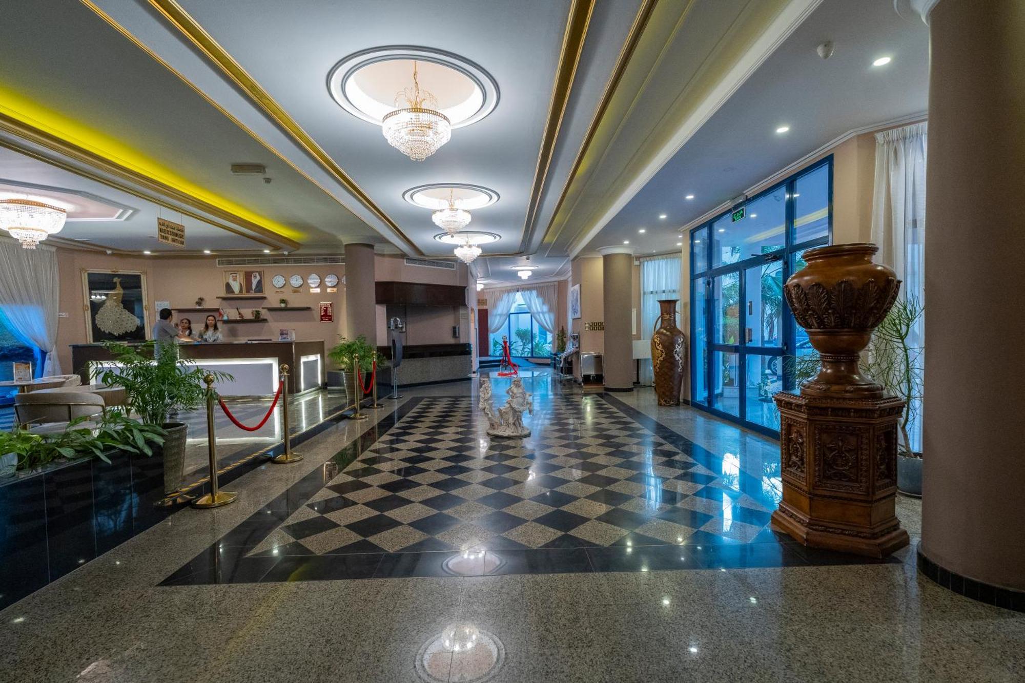 Majestic Hotel Manáma Kültér fotó